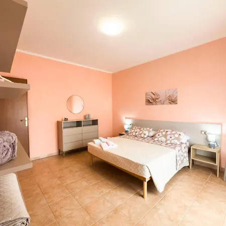 Tatil Evi Pinna's House-spaziosa Casa A